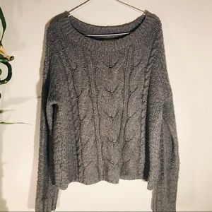 Grey cable knit sweater - Medium